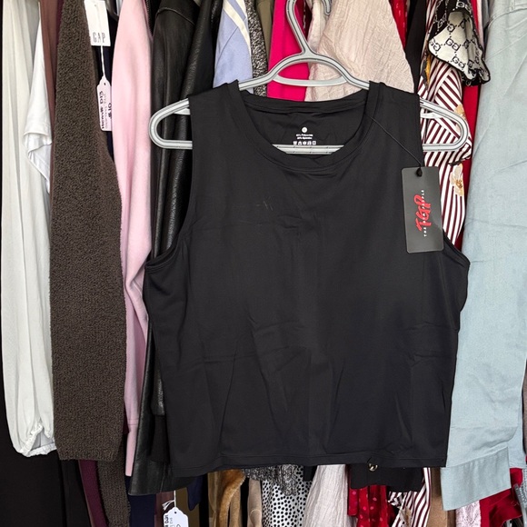 GAP Tops - Women's Black Muscle Tee
